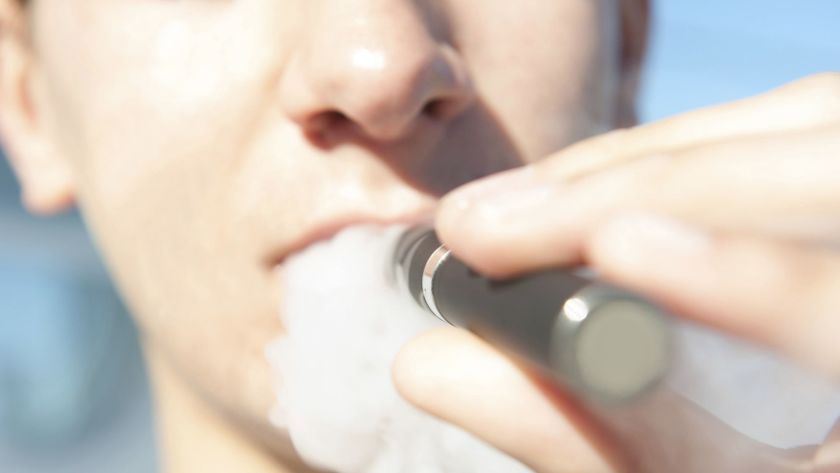 Medical Experts Warn Vaping is as Harmful as Smoking, Causing Nicotine Addiction