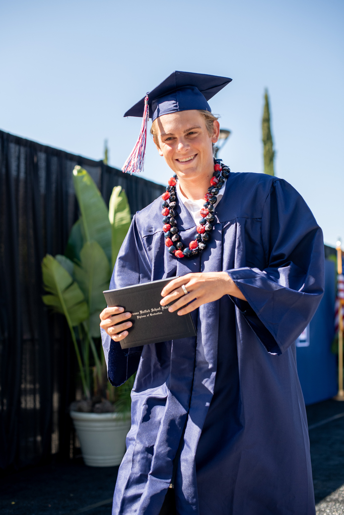 Tesoro High graduates walk red carpet to their diploma at 2020