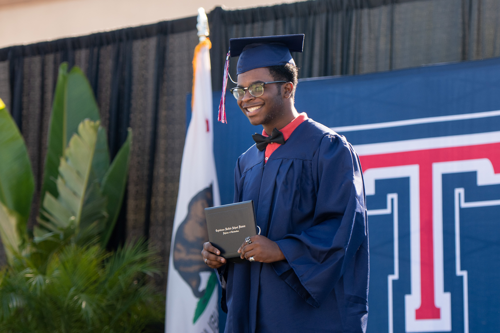 Tesoro High graduates walk red carpet to their diploma at 2020