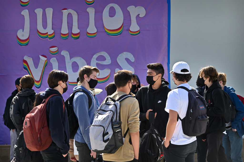 San Juan Hills High School celebrates hybrid students’ return to campus full-time