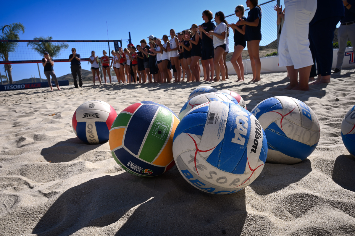 Tesoro High Dedicates New Sand Volleyball Courts Cusd Insider 8656