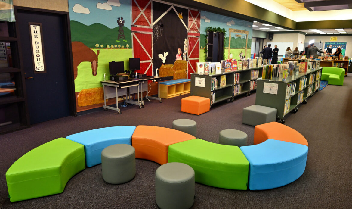New Oak Grove Elementary library unveils new collaborative study space