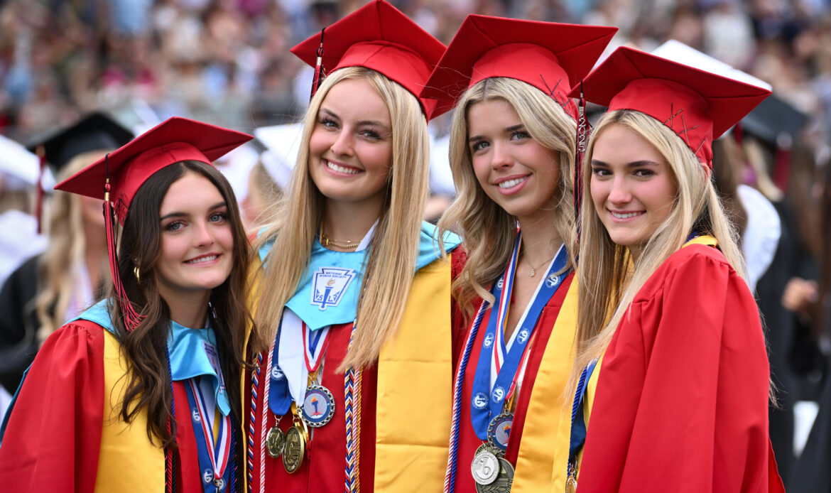 Waves and Wisdom: San Clemente honors the Class of 2025